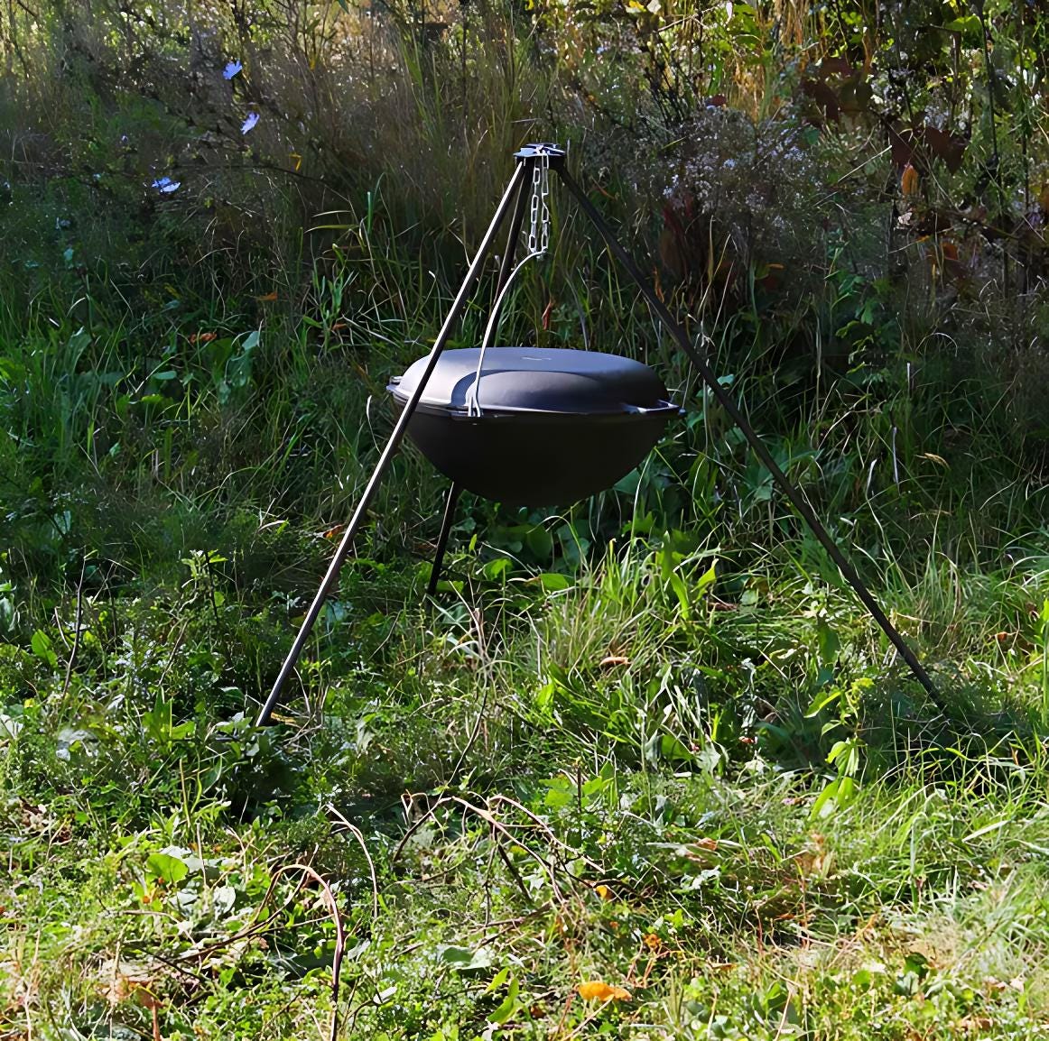 Durable Cast Iron Cauldron with Grill Lid 10L Cauldron with Grill Lid Dual Use Portable Outdoor Cooking Tool Campfire Men Gift