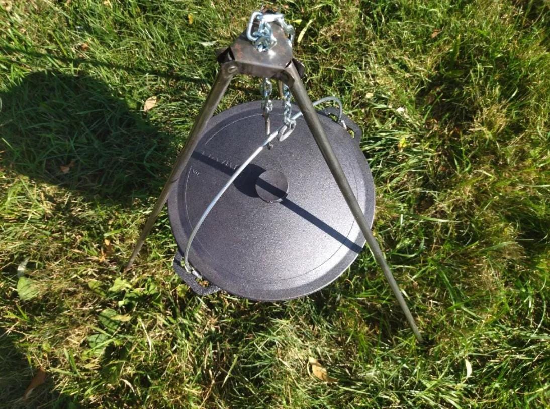 Compact Camping Pot 6L Outdoor Cooking Pot with Lid Portable Cast Iron Cauldron Camping Campfire Cookware Gift for Tourist