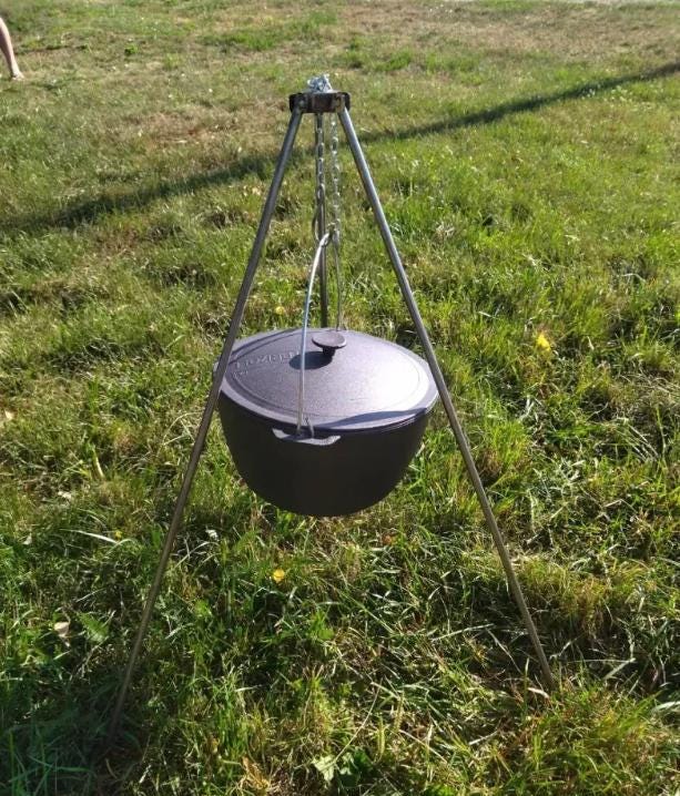 Compact Camping Pot 6L Outdoor Cooking Pot with Lid Portable Cast Iron Cauldron Camping Campfire Cookware Gift for Tourist