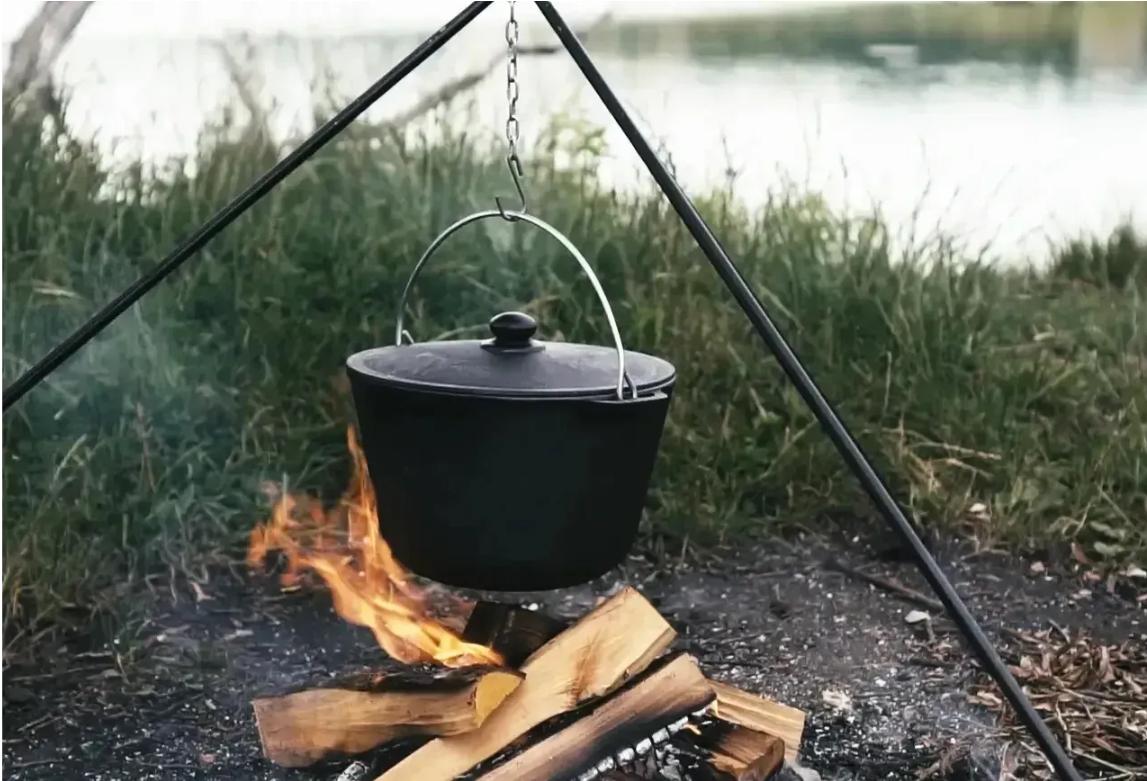 Compact Camping Pot 6L Outdoor Cooking Pot with Lid Portable Cast Iron Cauldron Camping Campfire Cookware Gift for Tourist