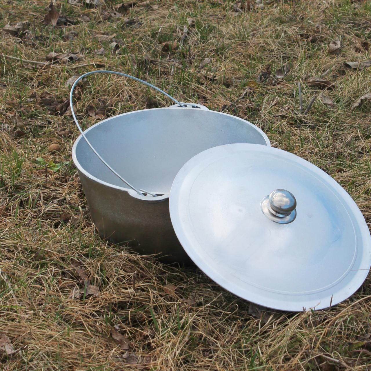 Lightweight Outdoor Cooking Pot 10L Aluminum Camping Pot with Hanging Handle Durable Aluminum Campfire Kettle Gift for Him