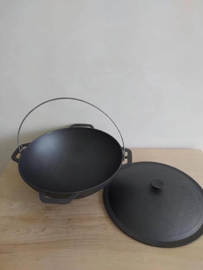 Durable Cast Iron Cauldron with Lid Outdoor Cooking Portable Cooking Pot 4L Authentic Asian Cauldron Camping Cooking Pot Gift for Dad