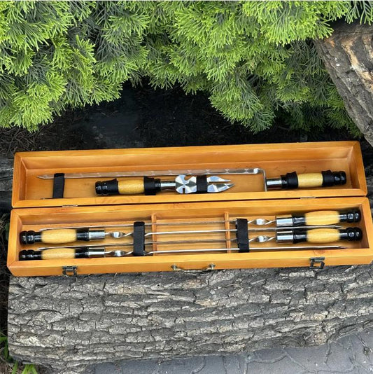 BBQ Grill Gift Set in Wooden Case, Premium Skewers Gift Set, Outdoor Barbecue Cooking Tools, 4 Stainless Steel Skewers with Oak Handles