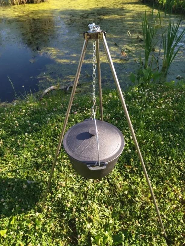 Compact Camping Pot 6L Outdoor Cooking Pot with Lid Portable Cast Iron Cauldron Camping Campfire Cookware Gift for Tourist